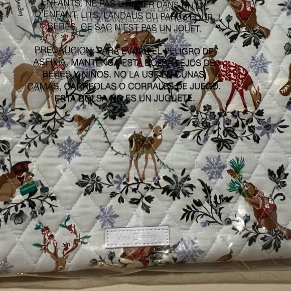 Vera Bradley holiday deer grand travel bag NEW - Picture 3 of 3